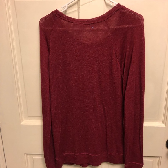 Authentic Mickey and Minnie Mouse sweater - Picture 3 of 4